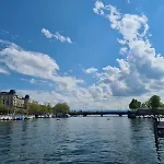 Cozy In Zurich