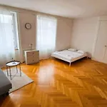 Amazing Apartments, Heart Of Zurich Old Town Glocken - Self Checkin