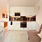 1 Room Studio Near The Eth Honggerberg River Zuerich Hongg