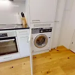 Cute And Central Studio - Sun 11