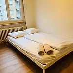 Spacious 2 Bedroom Apartments With Balcony Alt 153 - Self Checkin