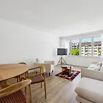 Up&great - Chic Urban Homes Apartment *