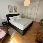 Apartment Station Apartment, 2 Bedroom & Sofabed