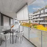 Zurich 250Sqm High End Residence With Ac & Parking