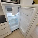 City Center Zurich Downtown Studio With Balcony Erlach - Self Checkin