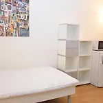 Practical Studio At Trendy Location - Stork 22