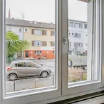 Olive Suite Zuerich - 90 Qm, 3 Schlafzimmer, Balkon & Moderne Kueche
