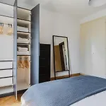 Saint - 90 Qm, 3 Schlafzimmer, Balkon & Kostenloser Parkplatz Apartment *