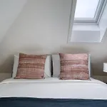 Eagle Suite Charmante Dachgeschosswohnung Mit Design & Ausblick