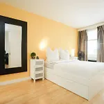 2 Room Suite Pedestrian Area