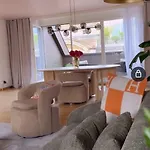 Maison Zueri Apartment *