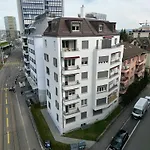 Holiday home Downtown Dream 3 5br With Balcony And Style Ba21