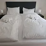 Downtown Dream 3 5Br With Balcony And Style Ba21