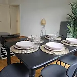 Downtown Dream 3 5br With Balcony And Style Ba21