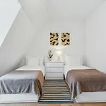 Horizon Bahnhofstrasse, Loewenstrasse Penthouse Apartment