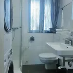Hotel Grande With Kitchen Dish Washer, Dryer Washer *