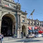 Hostel Popup Trainstation Hb Zurich