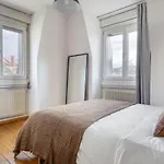 Azure Suite - Free Parking