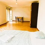 City Center Flats With Balcony & Garden View Rigi - Self Checkin