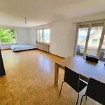 Center Flats With Balcony & Garden View Rigi - Self Checkin Apartment Zurich