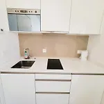 Apartment Stylish With Balcony Self Check-in A Hoh *