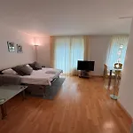 1Br Near Lake - Joy St3 R