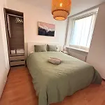 Helle Wohnung Im Herzen Von Zuerich 24H Checkin