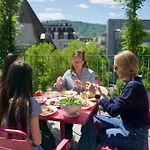 Josephine\'S Guesthouse - Women Only With Rooftop And Community Area