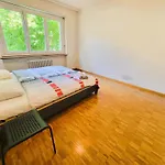 Apartment 5 Bedroom Center With Balcony Dorf - Self Checkin Zurich