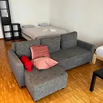 Large Flat, Downtown Center Next To Zurich Hb Main Station Muller - Self Checkin