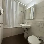 Apartment Spacious 1br Near Opera And - Mill 5 43 *