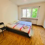 Apartment 5 Bedroom Center With Balcony Dorf - Self Checkin
