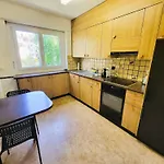 Apartment 5 Bedroom Center With Balcony Dorf - Self Checkin Zurich