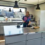 Josephine\'S Guesthouse - Women Only With Rooftop And Community Area