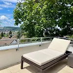 Luxury, Quiet Flat Overlooking Zurich