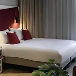 Adagio Center Aparthotel 4*