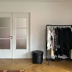 Charming 2 Room Apartment In Peaceful Brunau