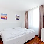 Apartment Premium By Livingdowntown *