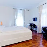 Comfort By Livingdowntown Apartment Zurich