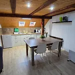 Cozy With Roof Terrace For 3 * Zurich
