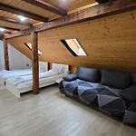 Cozy Studio With Roof Terrace For 3