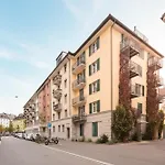 Stayy Nº7 Suites & Studios -Self Check-In