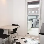 Charming Studio Near Lake - Flower 42