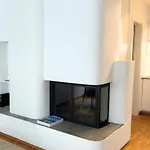 Apartment Old Town 10 Min To Mainstation With Washer & Dryer *