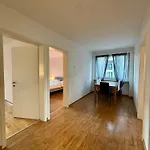 Basic & Simple On Langgruetstrasse