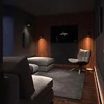 Le Bijou Lintheschergasse / Hb Zurich