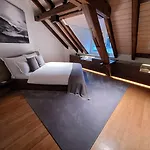 Le Bijou Lintheschergasse / Hb * Zurich