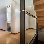 Lake Side Location Bellevue Apartment