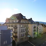 - Forchstrasse Apartment Zurich