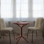 Paradeplatz Apartment By Airhome Zurich